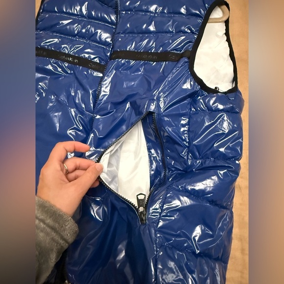NEW Calvin Klein Sorona Aura Men's Blue Puffer Vest with breathable insulation - Picture 9 of 12